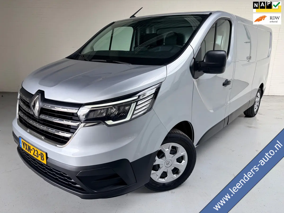 2.0 dCi 110pk euro6 T30 L2H1 Comfort 3Persoons, Airco, CruiseControl, Trekhaak, RIJKLAARPRIJS! NEDERLANDSE BUS!