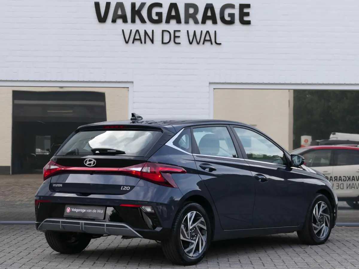 1.0 T-GDI Premium | Apple-/Android Carplay | Achteruitrijcamera | Digitaal dashboard | Stuur-/Stoelverwarming | Climate Control | Lichtmetalen velgen |