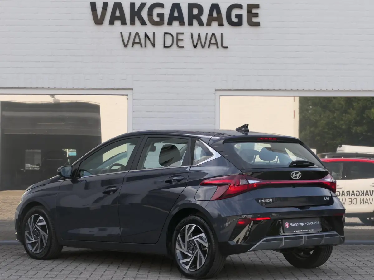 1.0 T-GDI Premium | Apple-/Android Carplay | Achteruitrijcamera | Digitaal dashboard | Stuur-/Stoelverwarming | Climate Control | Lichtmetalen velgen |