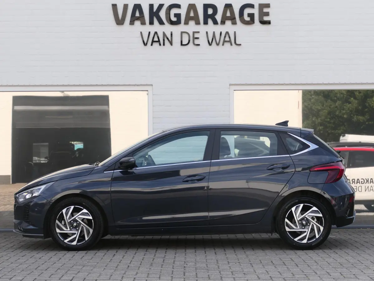 1.0 T-GDI Premium | Apple-/Android Carplay | Achteruitrijcamera | Digitaal dashboard | Stuur-/Stoelverwarming | Climate Control | Lichtmetalen velgen |