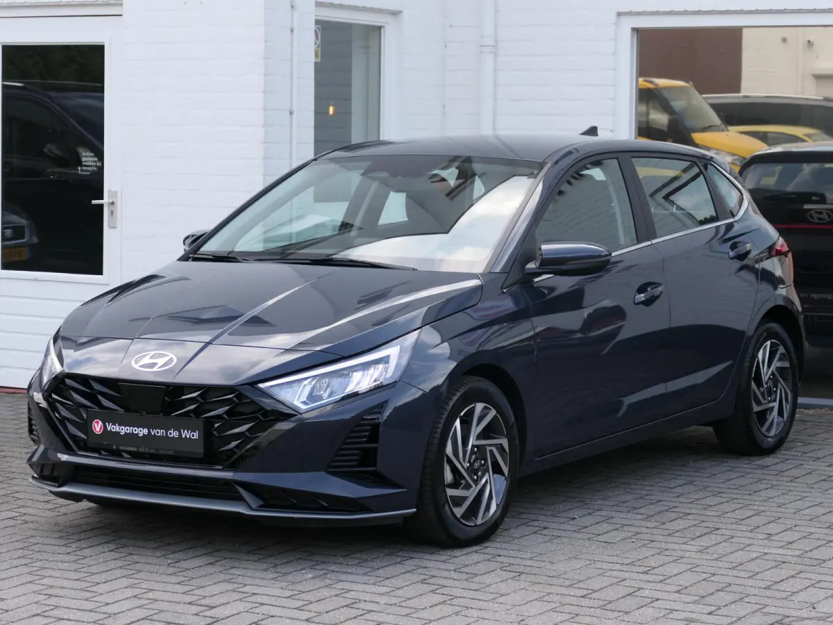 1.0 T-GDI Premium | Apple-/Android Carplay | Achteruitrijcamera | Digitaal dashboard | Stuur-/Stoelverwarming | Climate Control | Lichtmetalen velgen |