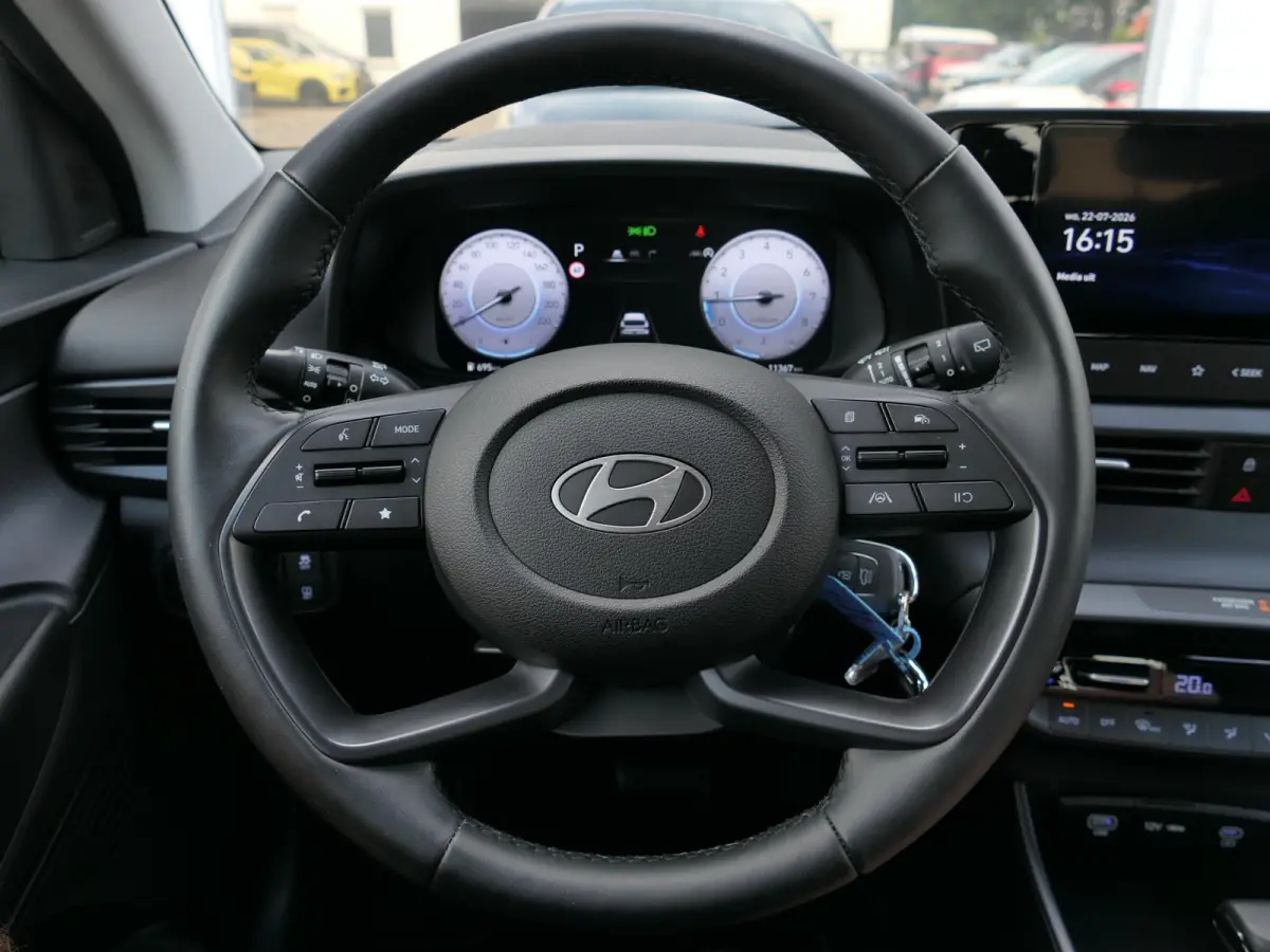 1.0 T-GDI Premium | Apple-/Android Carplay | Achteruitrijcamera | Digitaal dashboard | Stuur-/Stoelverwarming | Climate Control | Lichtmetalen velgen |