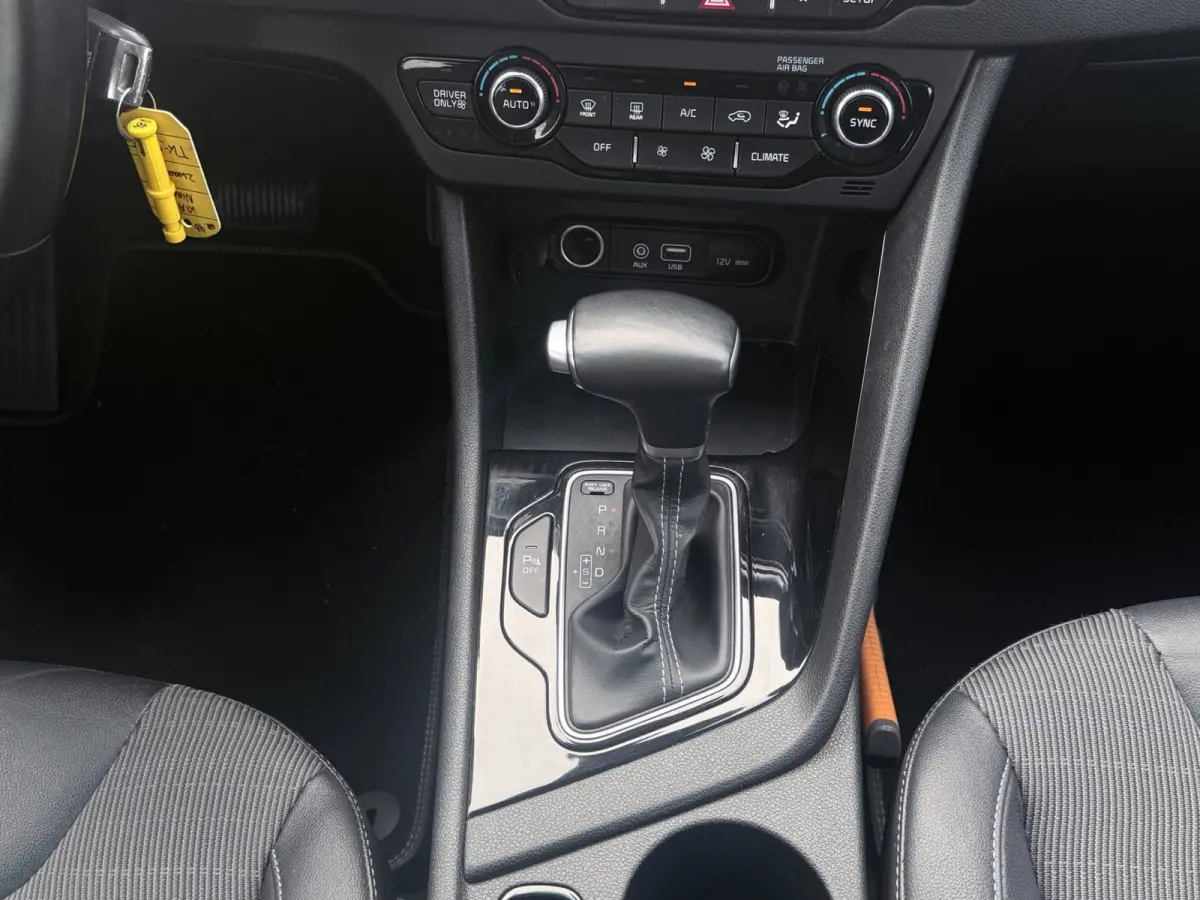1.6 GDi Hybrid DynamicLine | 1ste eigenaar |Camera | PDC| Cruise Control |