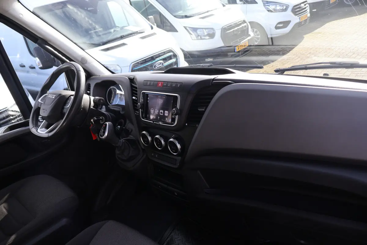 35S18 L2 H2 Automaat Airco Navigatie 3.5T Trekhaak