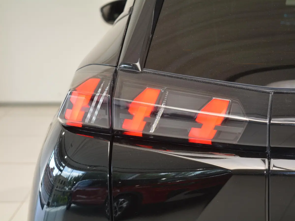 EV GT 50 kWh | Apple CarPlay / Android Auto | Keyless Entry | Parkeersensoren voor en achter |