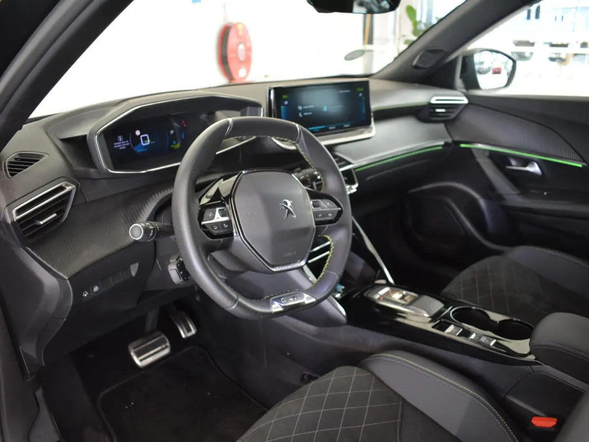 EV GT 50 kWh | Apple CarPlay / Android Auto | Keyless Entry | Parkeersensoren voor en achter |