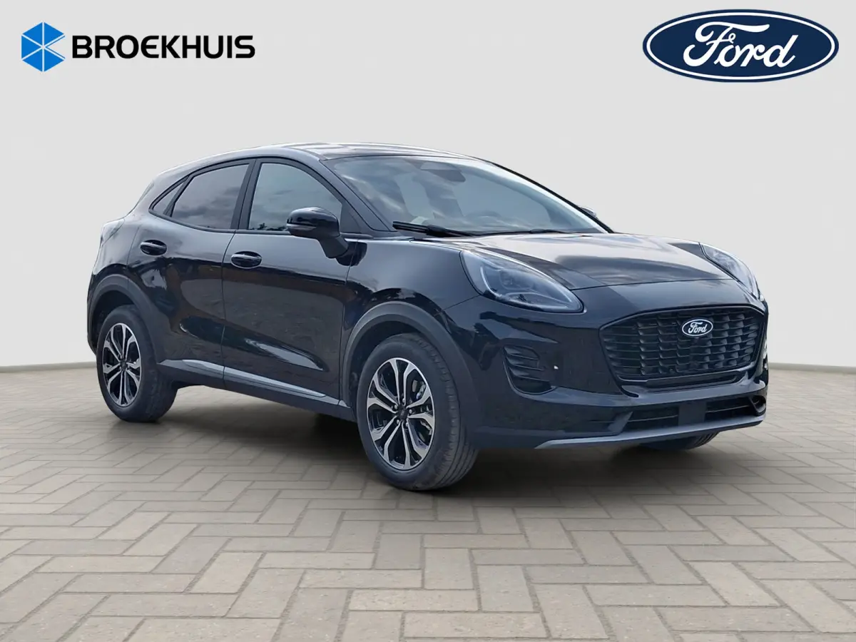 Titanium | WINTER PAKKET | CAMERA | ELEKTRISCHE ACHTERKLEP | DRAADLOZE CARPLAY | Achteruitrijcamera | Agate Black Metallic | Elektrisch bedienbare achterklep