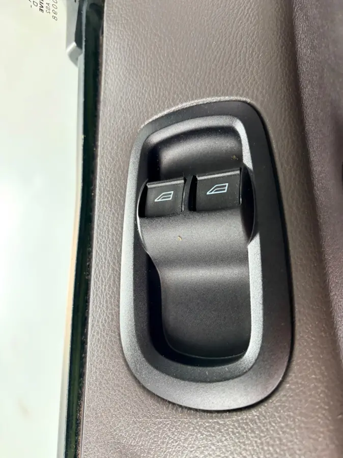 SERVICEWAGEN ELEKTRISCH AUTOMAAT 350 L2H3 Trend 68 kWh BOTT INRICHTING, V230 OMVORMER, RIJKLAARPRIJS!