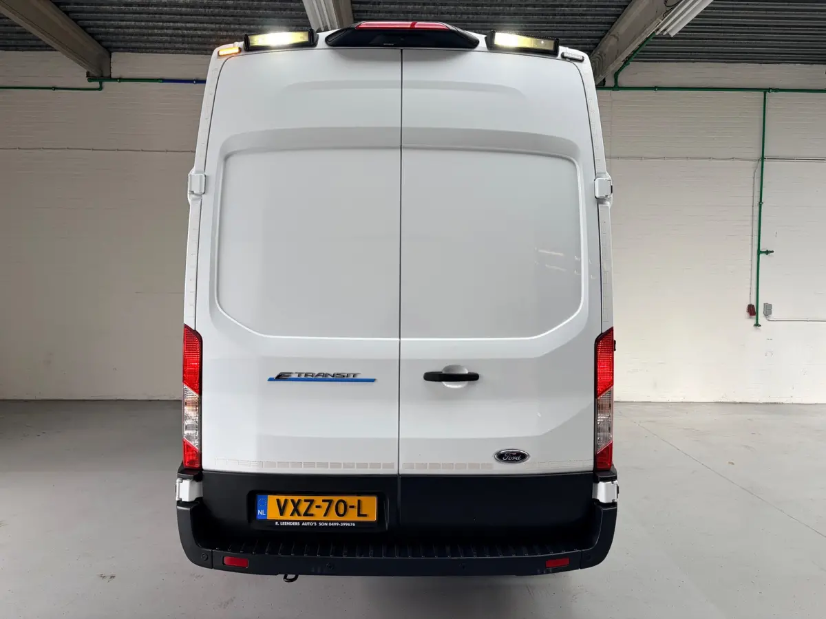 SERVICEWAGEN ELEKTRISCH AUTOMAAT 350 L2H3 Trend 68 kWh BOTT INRICHTING, V230 OMVORMER, RIJKLAARPRIJS!