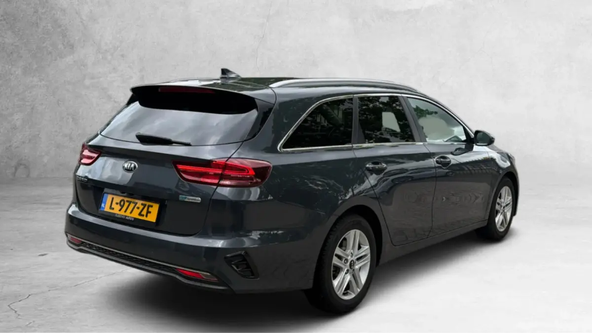 1.0 T-GDi MHEV DynamicLine (NL-auto, Goed OndH, Carplay, Camera, Navi, Stoel+Stuur Verw, Lane Assist, Etc)
