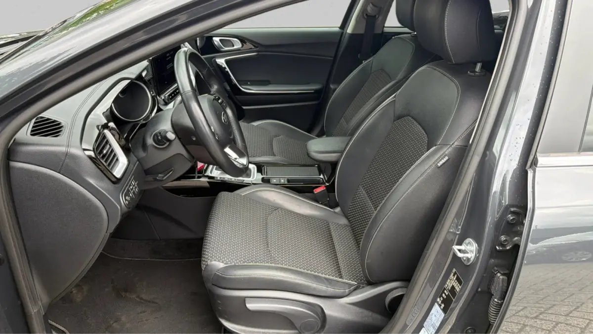 1.0 T-GDi MHEV DynamicLine (NL-auto, Goed OndH, Carplay, Camera, Navi, Stoel+Stuur Verw, Lane Assist, Etc)