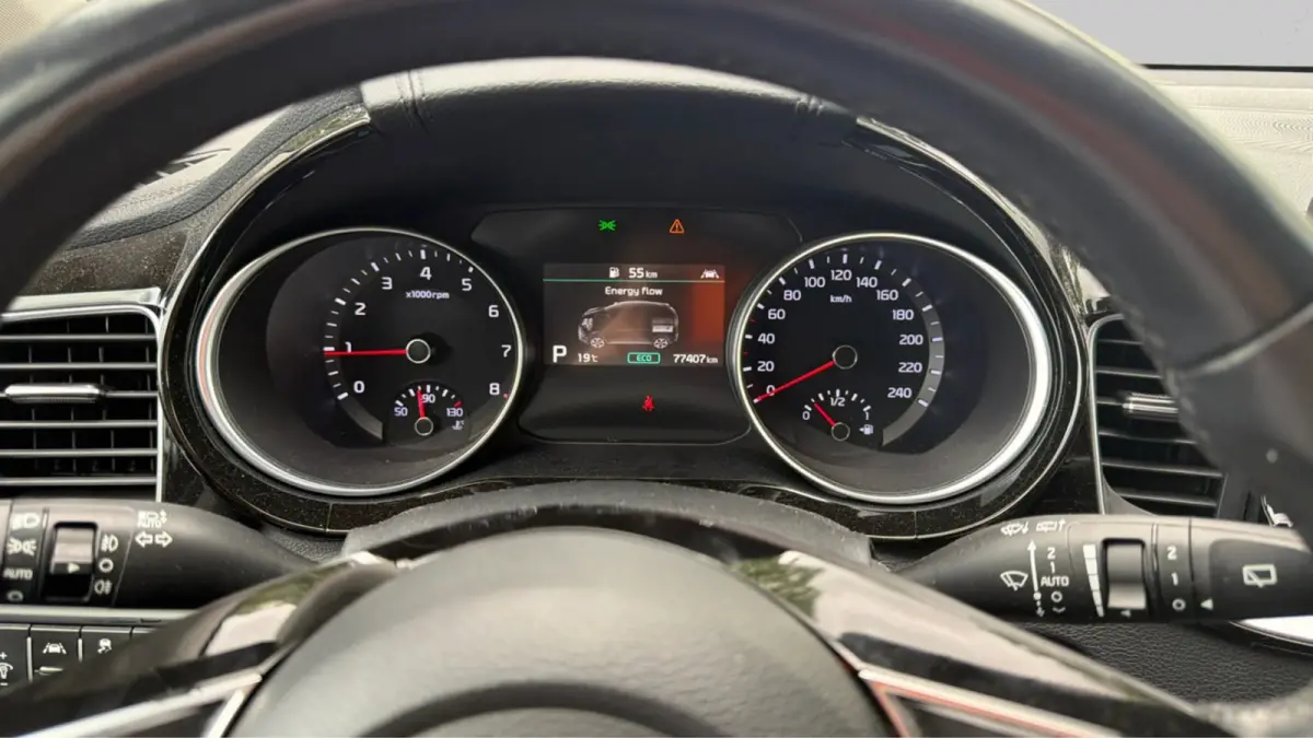 1.0 T-GDi MHEV DynamicLine (NL-auto, Goed OndH, Carplay, Camera, Navi, Stoel+Stuur Verw, Lane Assist, Etc)