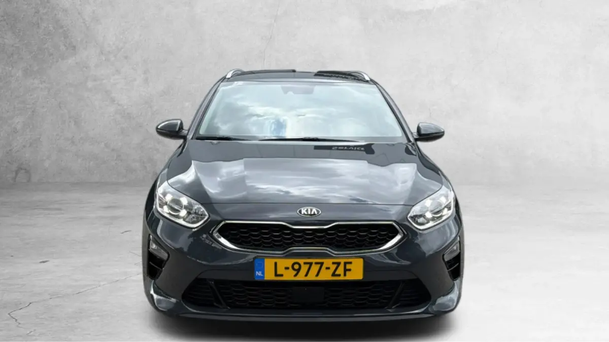 1.0 T-GDi MHEV DynamicLine (NL-auto, Goed OndH, Carplay, Camera, Navi, Stoel+Stuur Verw, Lane Assist, Etc)