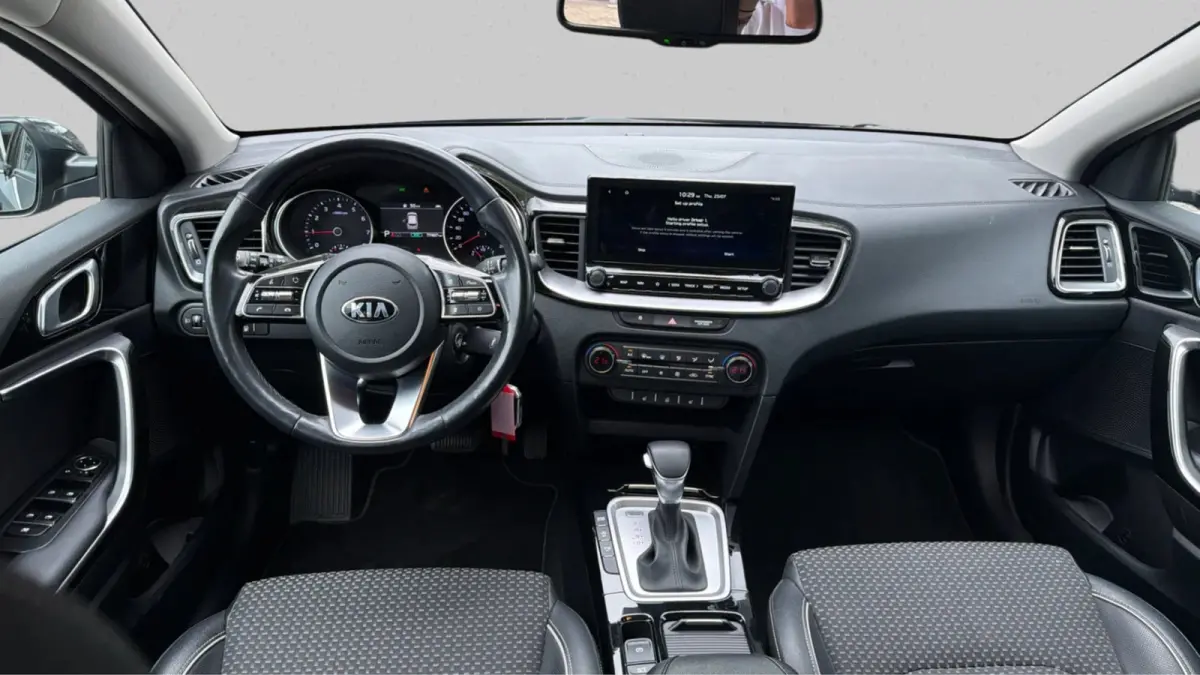 1.0 T-GDi MHEV DynamicLine (NL-auto, Goed OndH, Carplay, Camera, Navi, Stoel+Stuur Verw, Lane Assist, Etc)