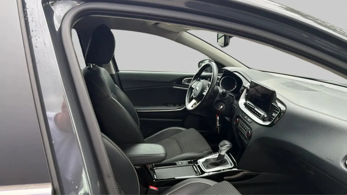 1.0 T-GDi MHEV DynamicLine (NL-auto, Goed OndH, Carplay, Camera, Navi, Stoel+Stuur Verw, Lane Assist, Etc)