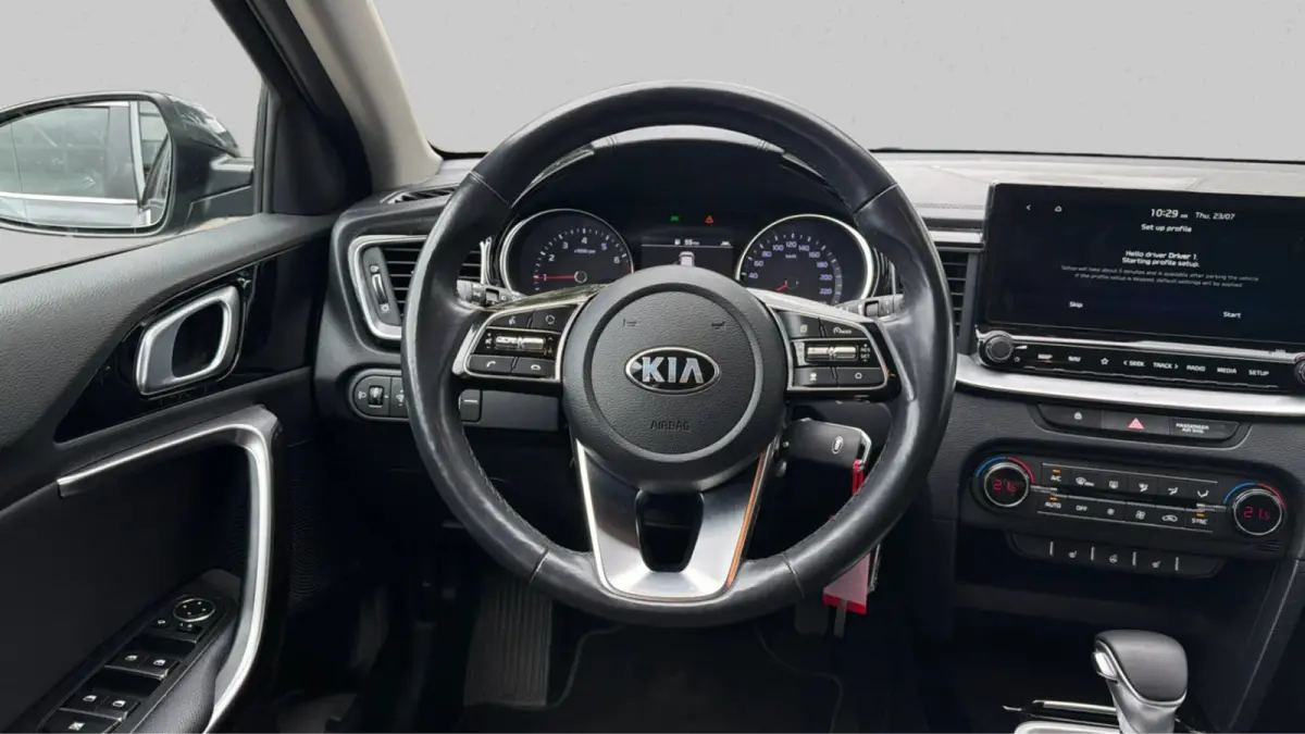 1.0 T-GDi MHEV DynamicLine (NL-auto, Goed OndH, Carplay, Camera, Navi, Stoel+Stuur Verw, Lane Assist, Etc)