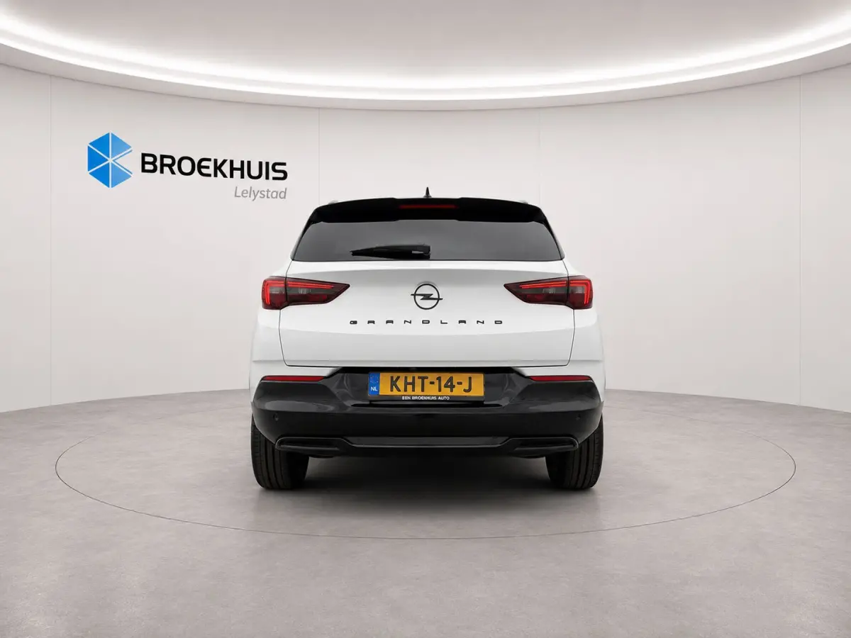 1.2 TURBO 130PK LEVEL 4 ULTIMATE AUTOMAAT / NAVI / LEDER / CLIMA / LED / PDC / AGR / 19" LMV / KEYLESS / 360 CAMERA / ALCANTARA / BLUETOOTH / CRUISECONTROL / NIEUWSTAAT !!