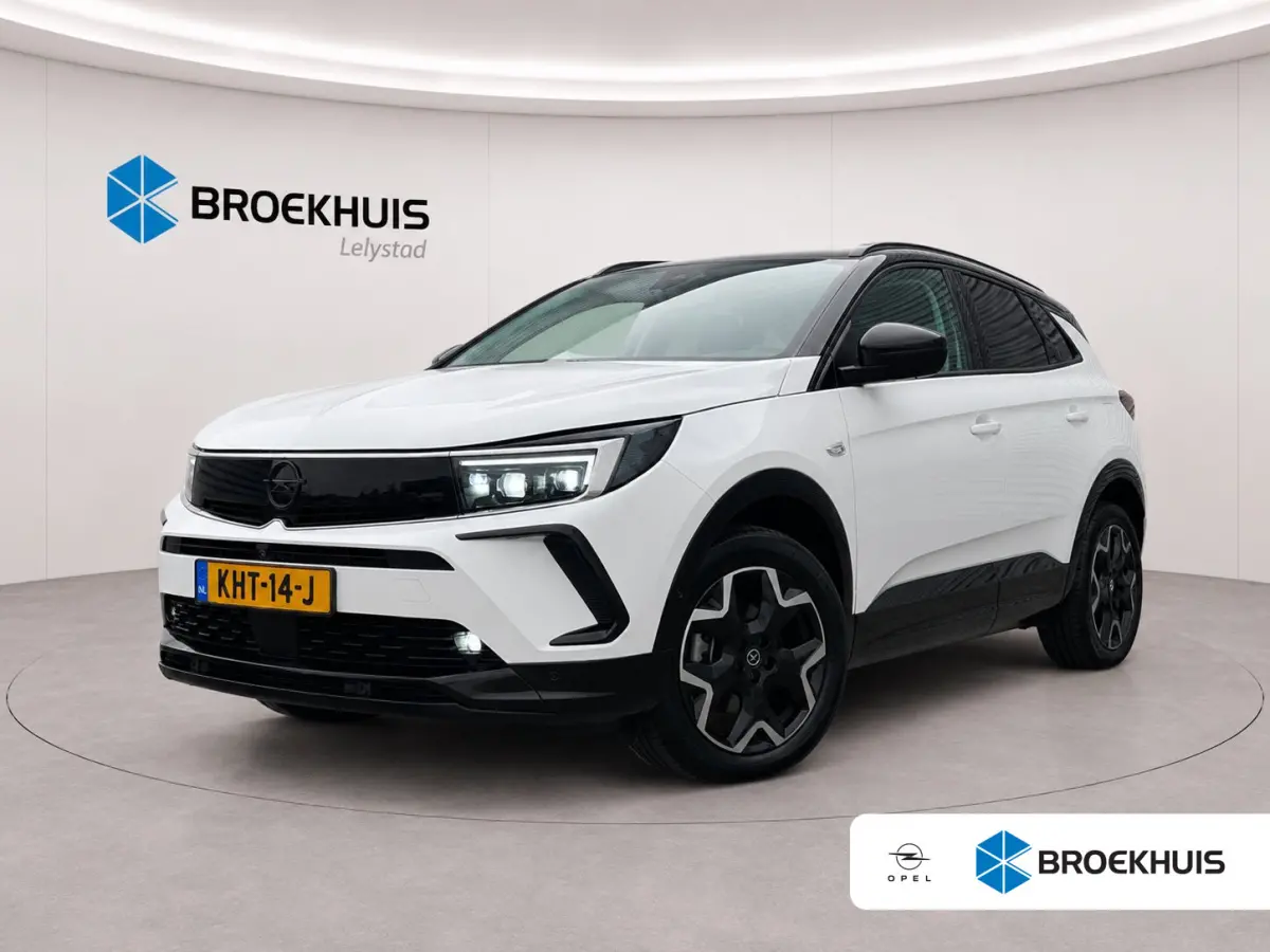 1.2 TURBO 130PK LEVEL 4 ULTIMATE AUTOMAAT / NAVI / LEDER / CLIMA / LED / PDC / AGR / 19" LMV / KEYLESS / 360 CAMERA / ALCANTARA / BLUETOOTH / CRUISECONTROL / NIEUWSTAAT !!