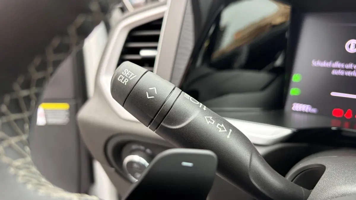 1.2 TURBO 130PK LEVEL 4 ULTIMATE AUTOMAAT / NAVI / LEDER / CLIMA / LED / PDC / AGR / 19" LMV / KEYLESS / 360 CAMERA / ALCANTARA / BLUETOOTH / CRUISECONTROL / NIEUWSTAAT !!