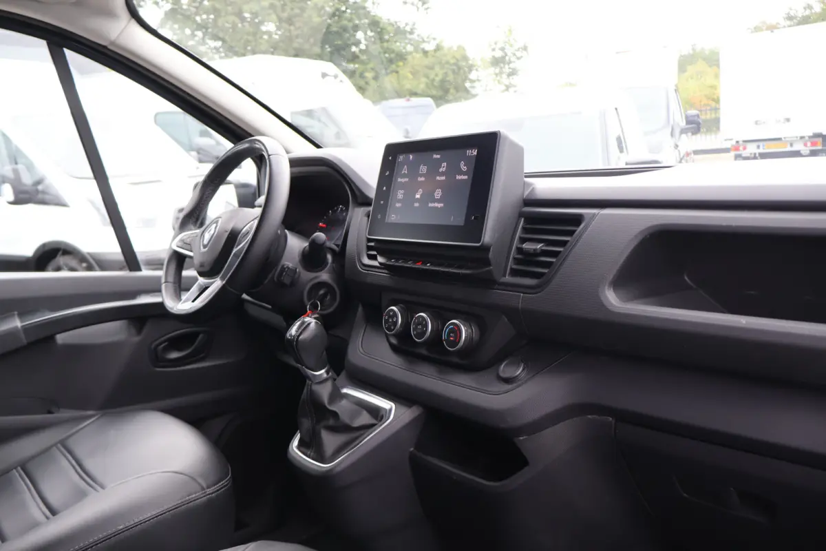 2.0 dCi 150pk L2 H1 Work Edition Automaat