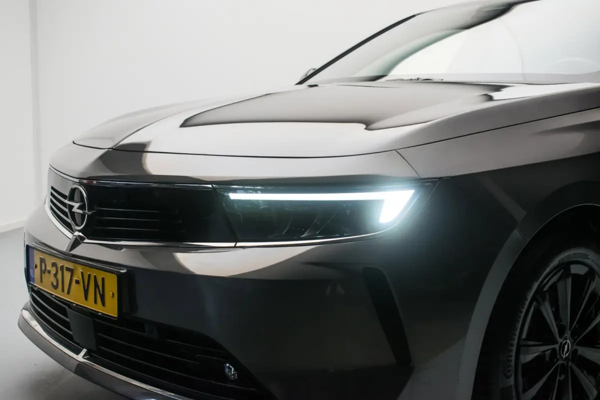 1.2 Turbo Black Edition NL-auto [ Full LED Carplay 1e Eigenaar Keyless Start Digital Dashboard Parkeersensoren ]