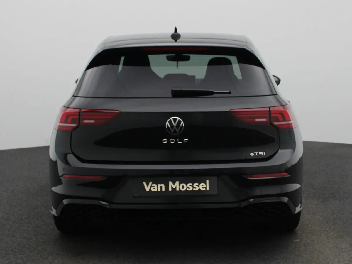 1.5 eTSI R-Line 150 PK | Automaat | Climate Control | Stoelverwarming | Stuurverwarming | Adaptive Cruise Control | Lane Assist | Achteruitrijcamera | All Season banden |