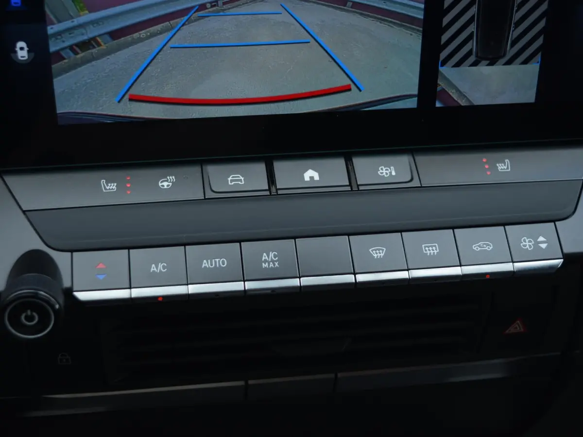 58 kWh Business Edition | AGR COMFORTSTOELEN | CLIMATE CONTROL | NAVI PRO | ADAPTVE CRUISE CONTROL | 18" LM VELGEN |