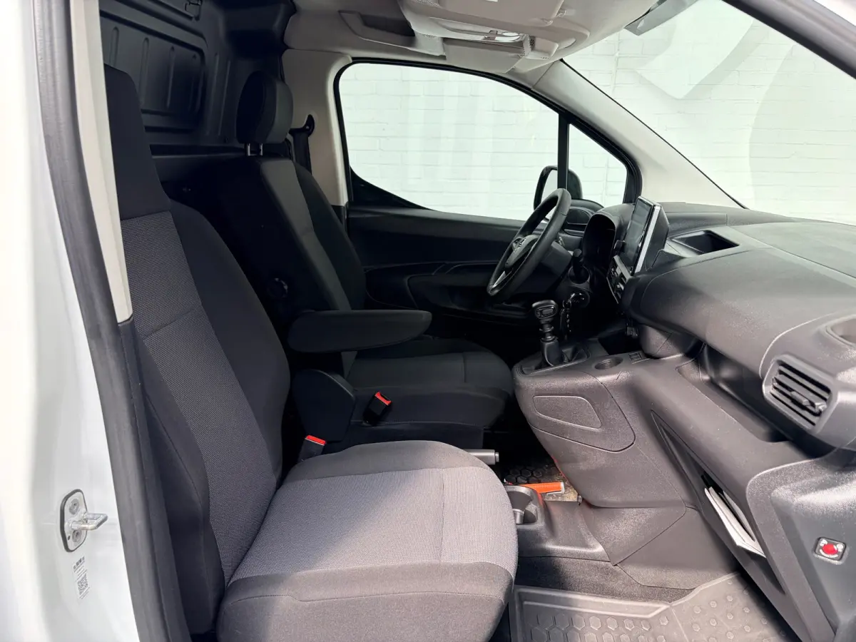 1.5D 100pk euro6 L2H1 Edition, Airco, Groot Navigatie, Nederlandse bus! 1ste Eigenaar! RIJKLAARPRIJS!