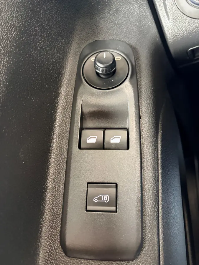 1.5D 100pk euro6 L2H1 Edition, Airco, Groot Navigatie, Nederlandse bus! 1ste Eigenaar! RIJKLAARPRIJS!