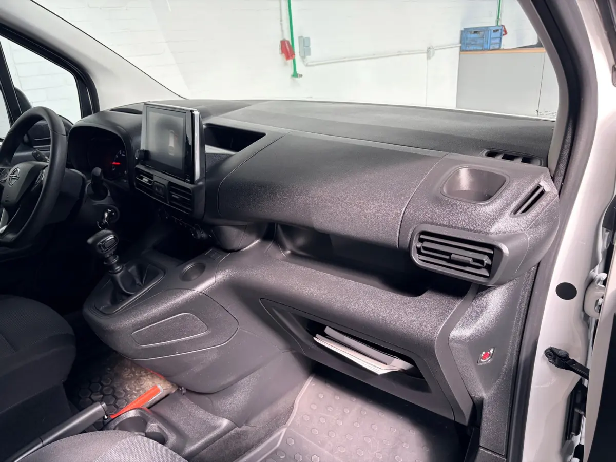 1.5D 100pk euro6 L2H1 Edition, Airco, Groot Navigatie, Nederlandse bus! 1ste Eigenaar! RIJKLAARPRIJS!