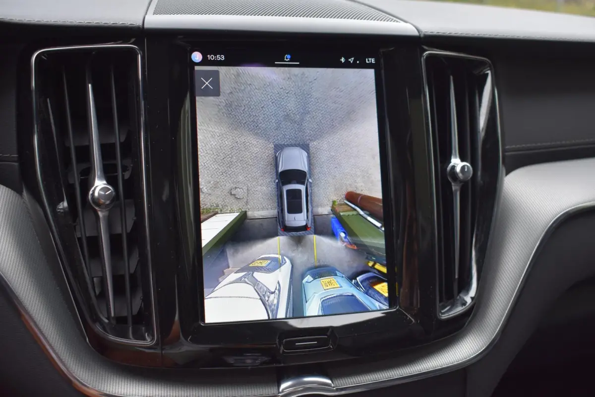2.0 T6 Plug-in hybrid AWD Ultimate Dark | Bowers & Wilkens | Luchtvering | 360 Camera | Trekhaak |
