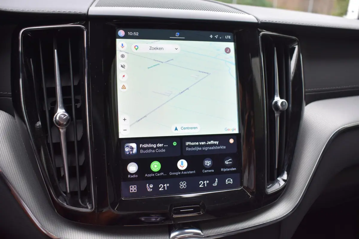2.0 T6 Plug-in hybrid AWD Ultimate Dark | Bowers & Wilkens | Luchtvering | 360 Camera | Trekhaak |