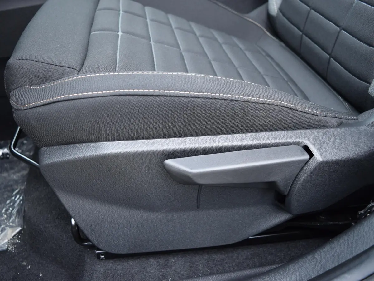 1.2 Hybrid 145pk Plus | 7 STOELEN | PARKEERSENSOREN MET CAMERA | CLIMATE CONTROL | WIT DAK | CARPLAY |