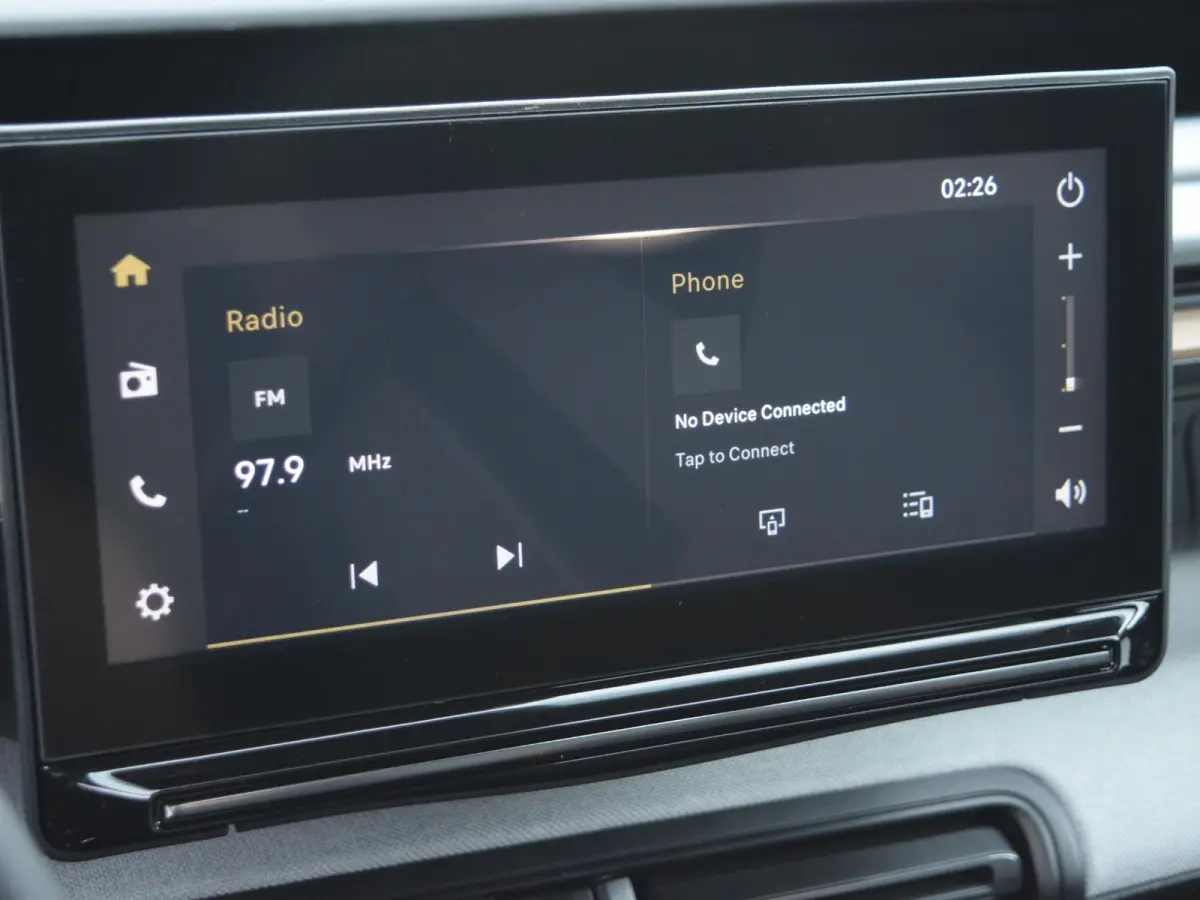 1.2 Hybrid 145pk Plus | 7 STOELEN | PARKEERSENSOREN MET CAMERA | CLIMATE CONTROL | WIT DAK | CARPLAY |