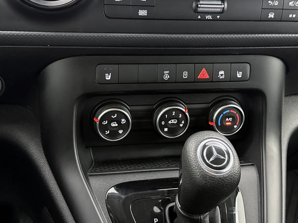 110 CDI L1 Pro Camera Trekhaak Automaat Carplay Stoelverwarming