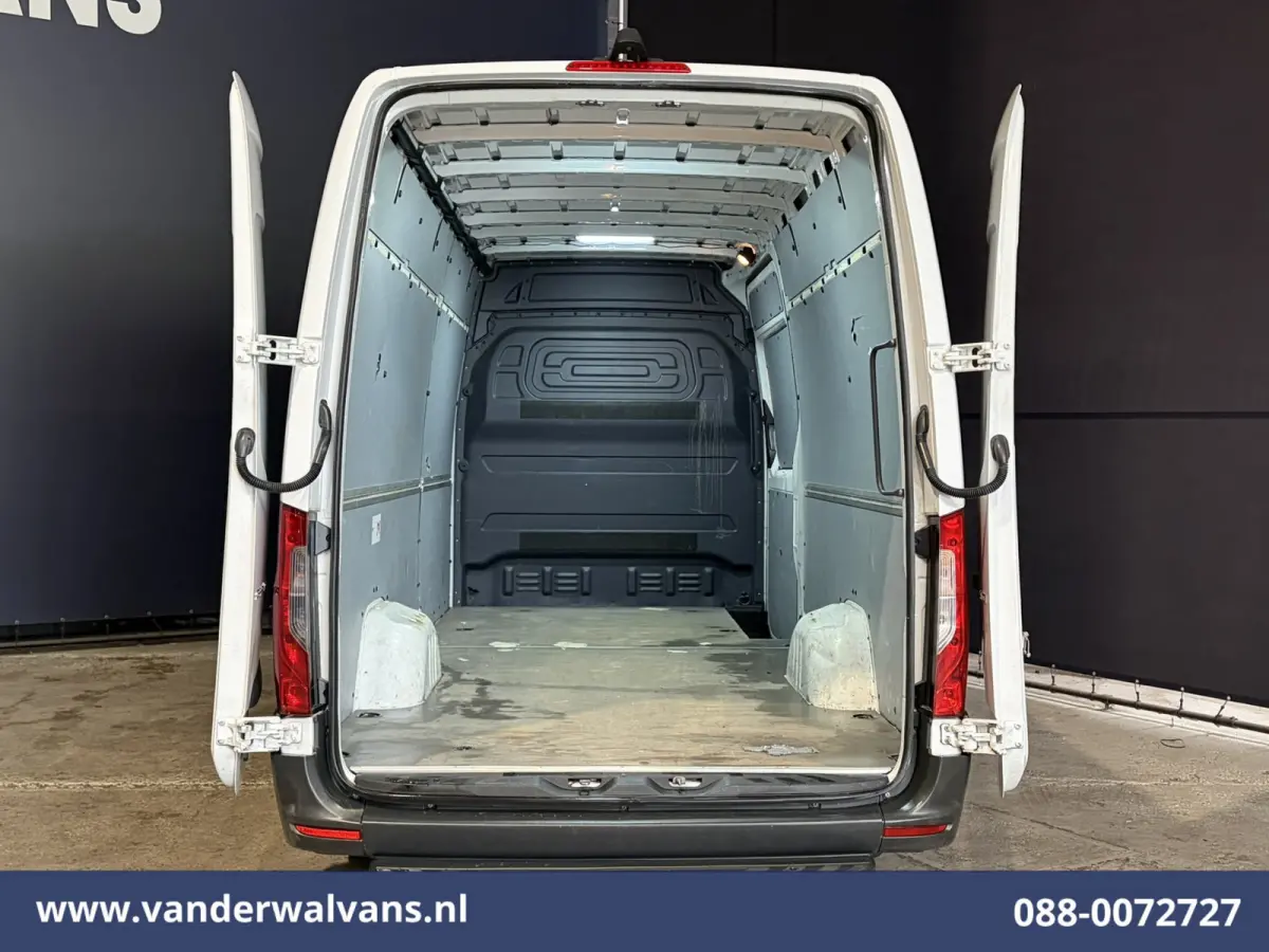 314 CDI 143pk L3H2 Euro6 Airco | Camera | Apple Carplay | Android Auto 270 Graden Achterdeuren