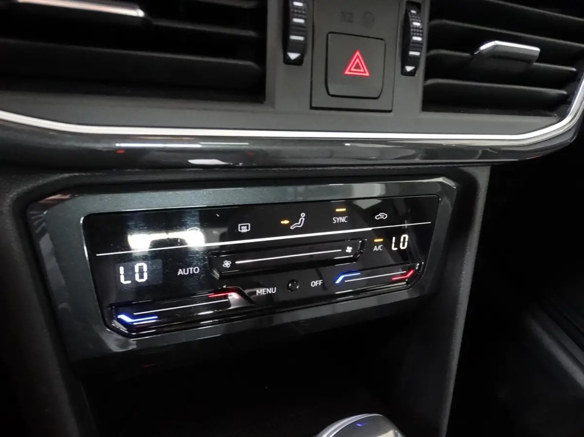 1.5 TSI DSG FR Intense 7-pers.|Panorama|Camera