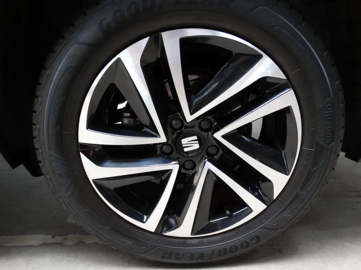 1.5 TSI DSG FR Intense 7-pers.|Panorama|Camera