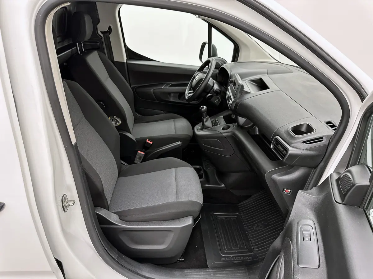 1.5 D-4D Cool Comfort Airco Betimmering Cruise control