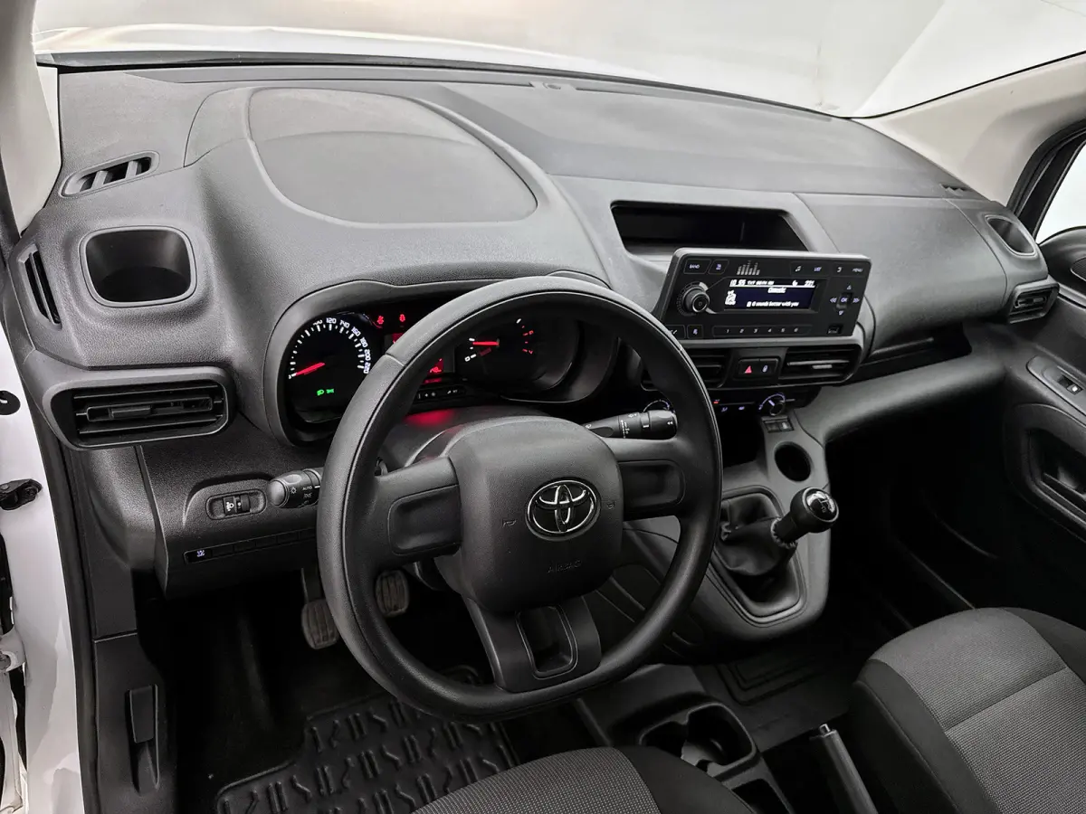 1.5 D-4D Cool Comfort Airco Betimmering Cruise control