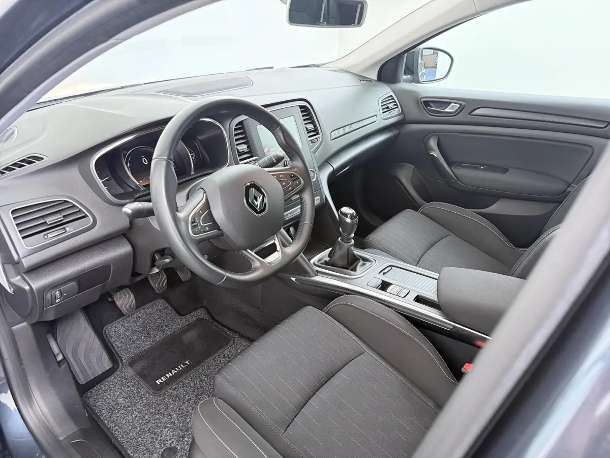 TCe 115 GPF Limited | Apple CarPlay | Stoelverwarming | Navigatie |
