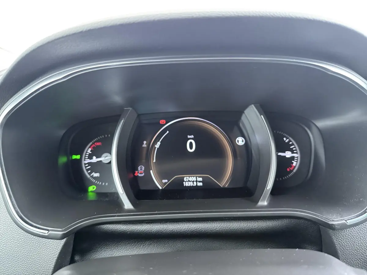 TCe 115 GPF Limited | Apple CarPlay | Stoelverwarming | Navigatie |