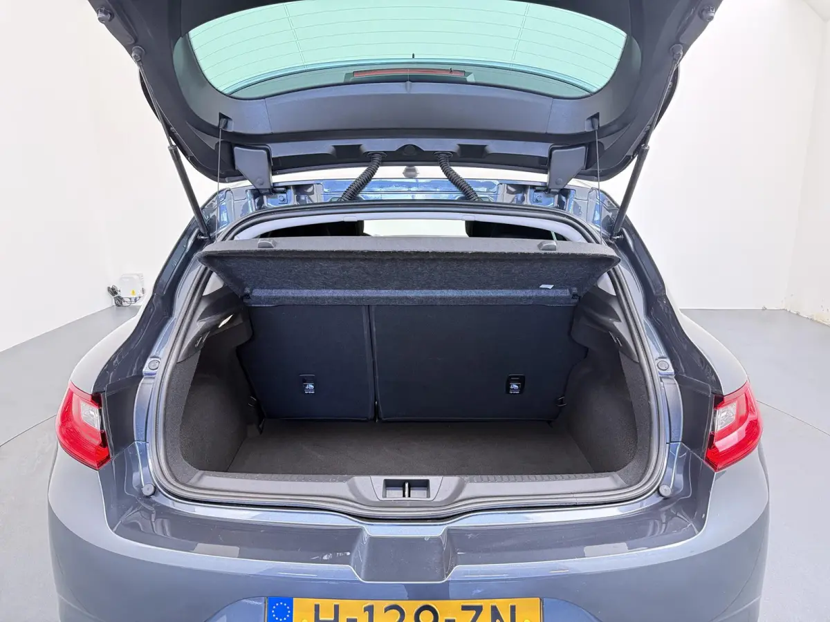 TCe 115 GPF Limited | Apple CarPlay | Stoelverwarming | Navigatie |