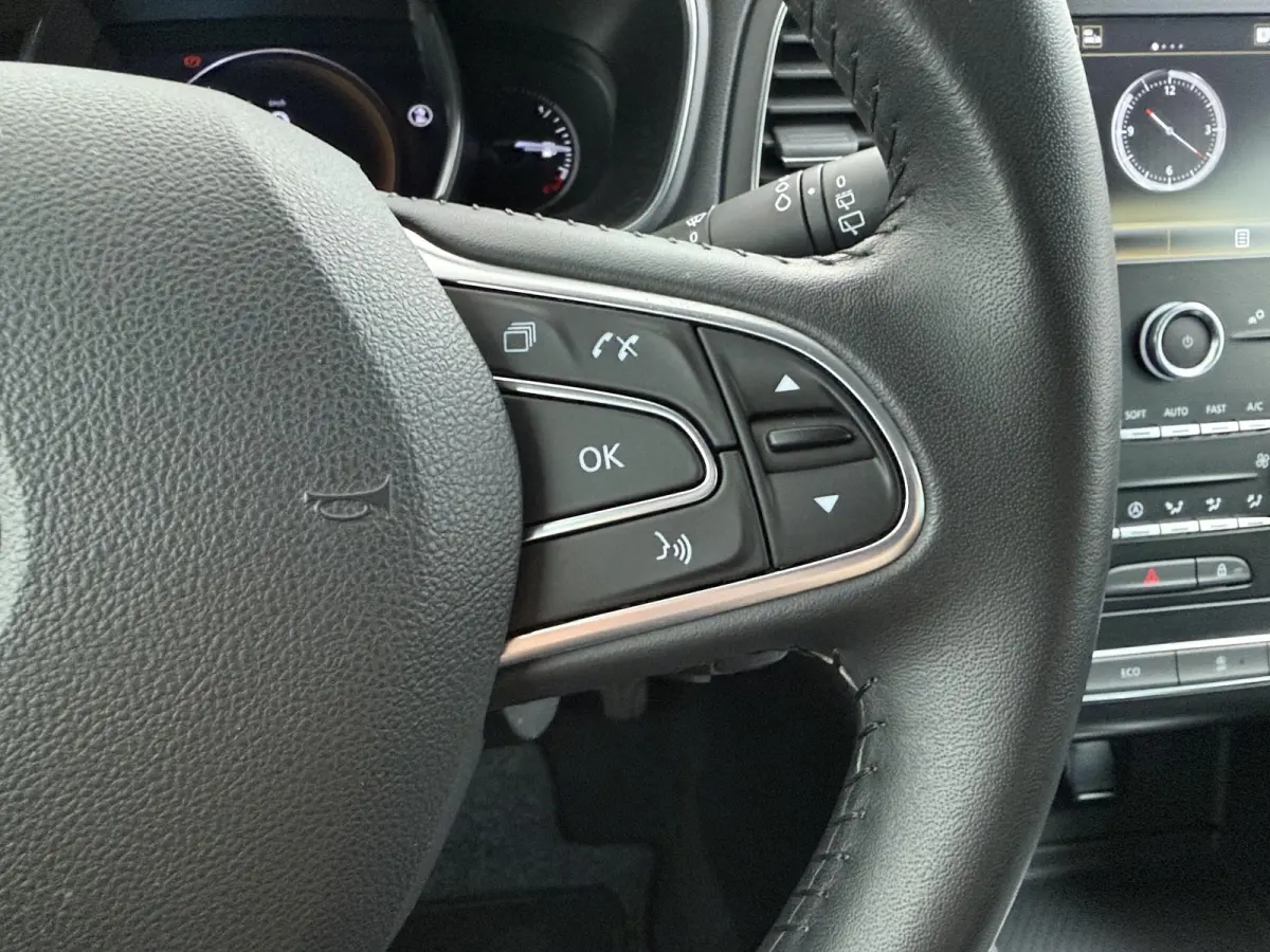 TCe 115 GPF Limited | Apple CarPlay | Stoelverwarming | Navigatie |