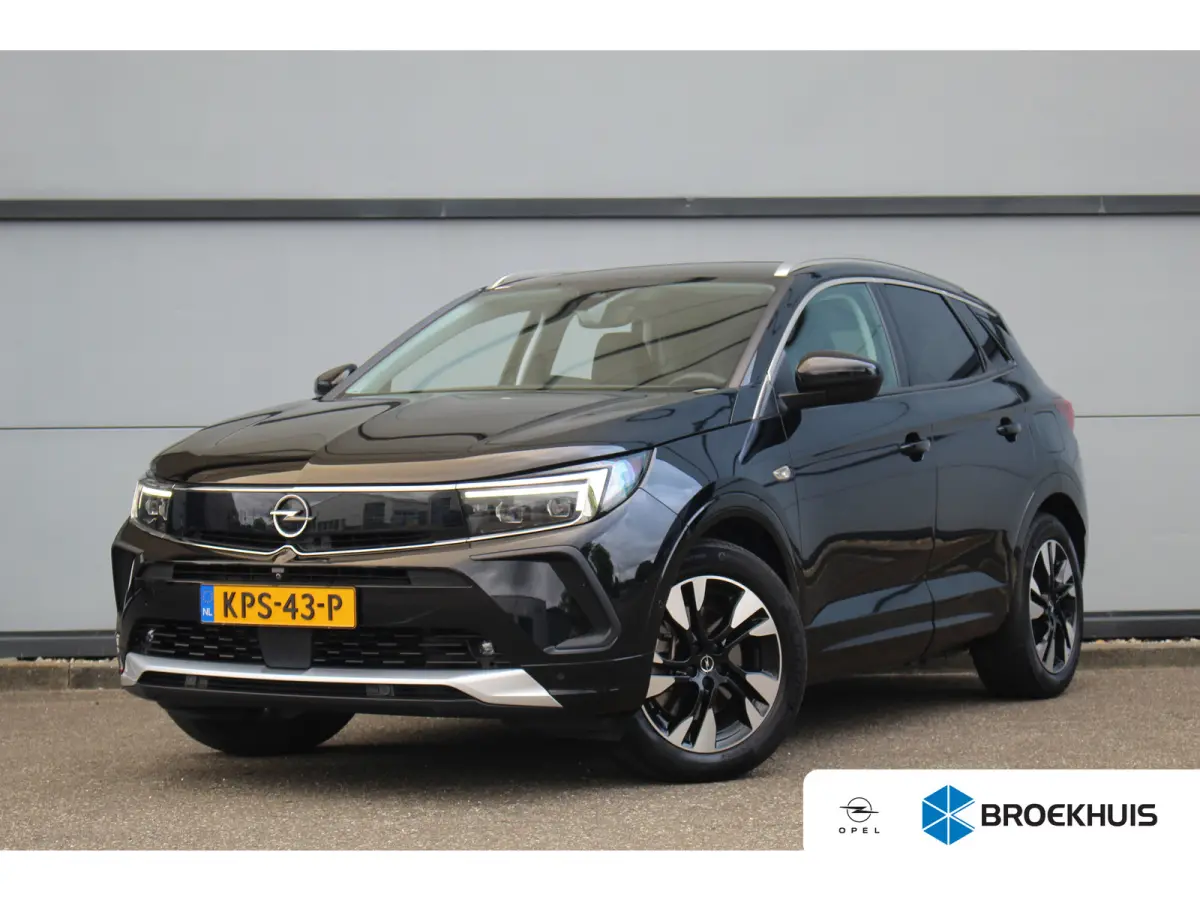 1.6 Turbo Plug-In Hybrid Ultimate | Trekh. | Elek. Achterklep | Adaptive | Alcantara | Camera | Stoel & Stuur Verw. | | Trekhaak | Elek. Achterklep | Adaptive | Alcantara | Camera | Stoel & 