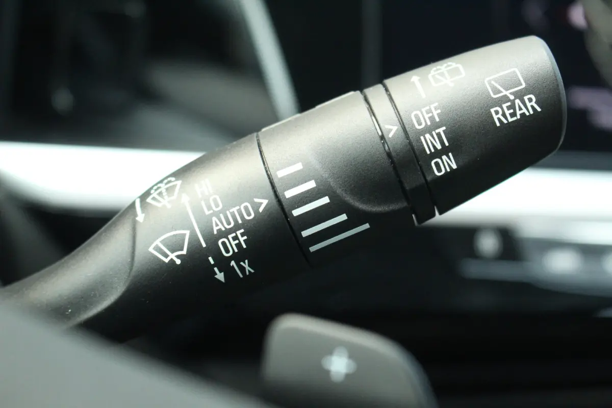 1.6 Turbo Plug-In Hybrid Business Elegance | Adaptive | Stoel & Stuur Verw. | 360 Cam | Drive Assist | DAB | Navi | | Adaptive | Stoel & Stuur Verw. | 360 Cam | Drive Assist | DAB | Navi |