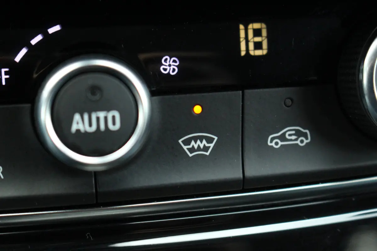 1.6 Turbo Plug-In Hybrid Business Elegance | Adaptive | Stoel & Stuur Verw. | 360 Cam | Drive Assist | DAB | Navi | | Adaptive | Stoel & Stuur Verw. | 360 Cam | Drive Assist | DAB | Navi |