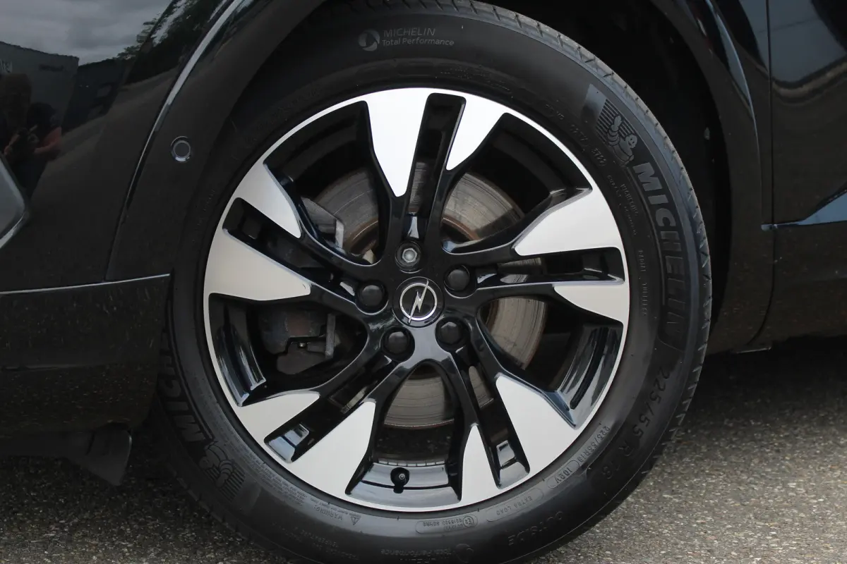 1.6 Turbo Plug-In Hybrid Business Elegance | Adaptive | Stoel & Stuur Verw. | 360 Cam | Drive Assist | DAB | Navi | | Adaptive | Stoel & Stuur Verw. | 360 Cam | Drive Assist | DAB | Navi |