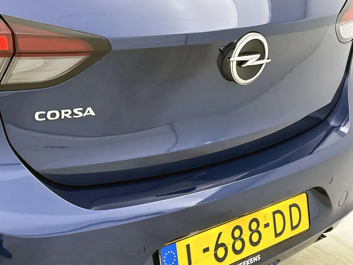100pk Elegance | 1ste eigenaar | Camera | Climate | Keyless | Navigatie | AUTOMAAT | LED lampen