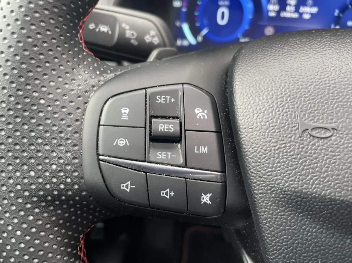 1.0 EcoBoost ST-X 155PK|Aut|Pano|B&O|Camera|Carplay